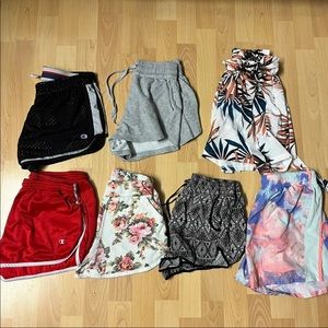 Bundle of 7 shorts